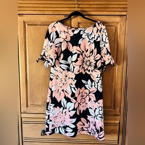 Floral print summer dress.